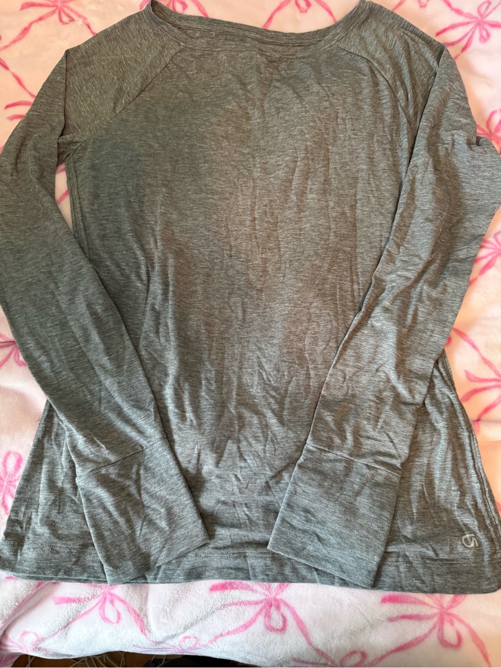 GAP Gray Long-Sleeve Crewneck Tee